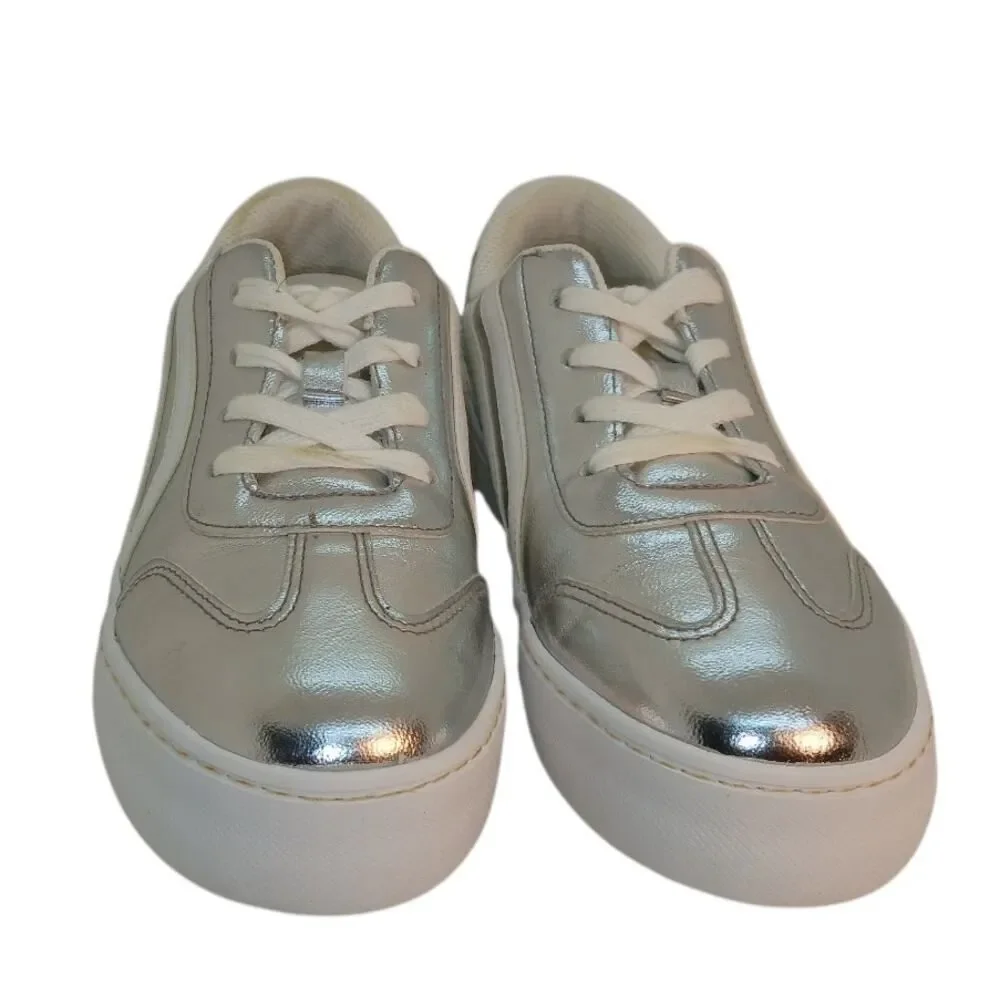 CAT & JACK Girls Metallic Silver & White Casual Sneakers - Size: 2